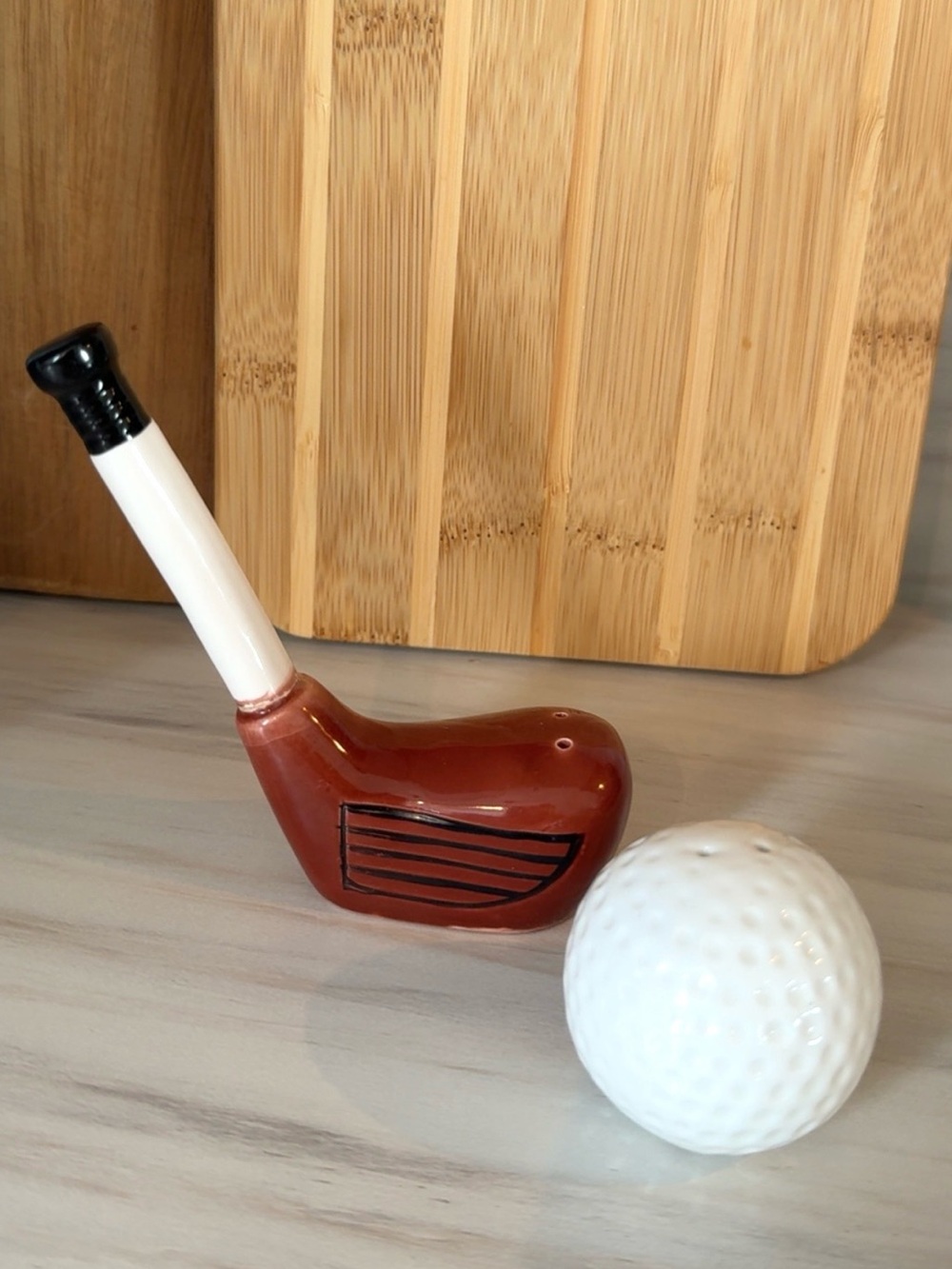 VINTAGE CERAMIC GOLF SALT & PEPPER SHAKER